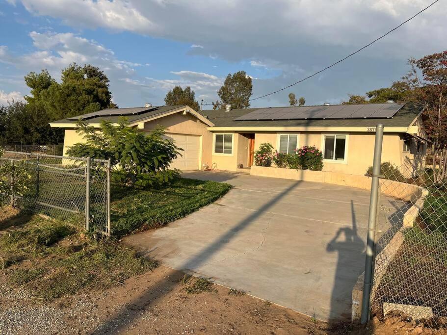 Peaceful & Cozy 3 Bedroom Ranch-Home W/Fireplace เฮเมท ภายนอก รูปภาพ