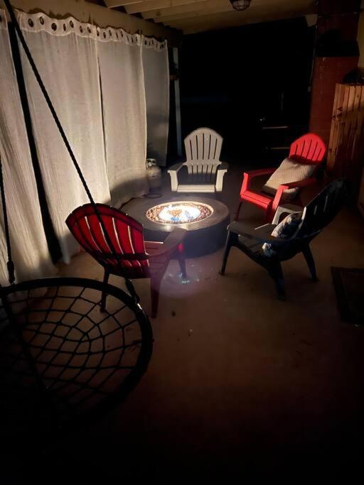 Peaceful & Cozy 3 Bedroom Ranch-Home W/Fireplace เฮเมท ภายนอก รูปภาพ